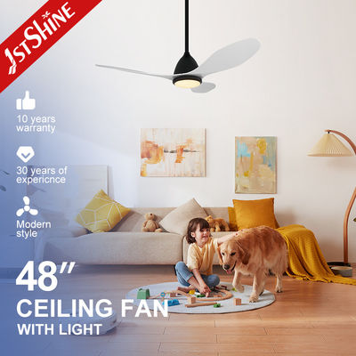 qualidade  Noiseless 110V 240V Dimmable LED Ceiling Fan With 3 Colors Change Light Fábrica