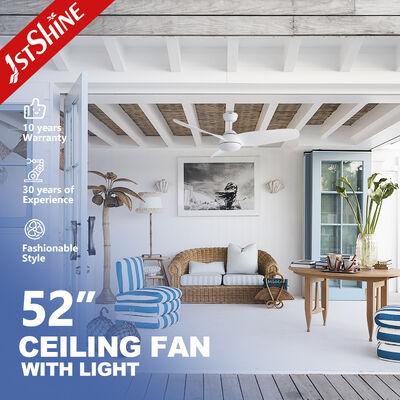 Bom preço Ventilador de teto de plástico branco moderno de 52 polegadas com lâminas ABS e luz LED integrada de motor DC silencioso on-line